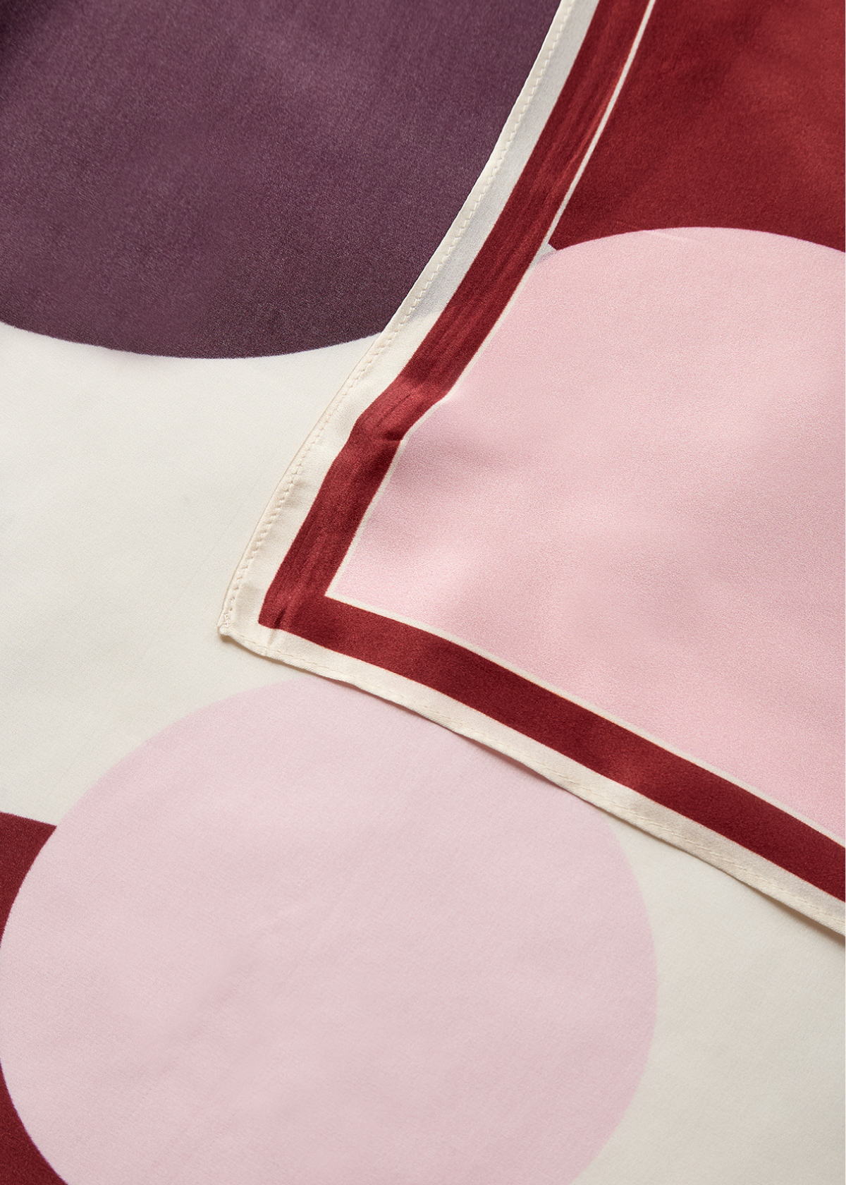 OMBirta Silketørklæde